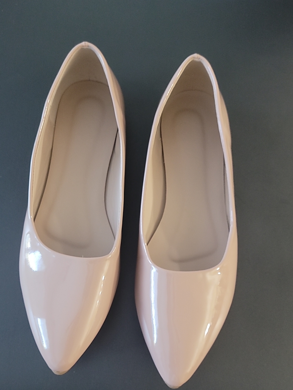 Women's Pointed-Toe Patent Ballet Flats in Blush Pink Size 11